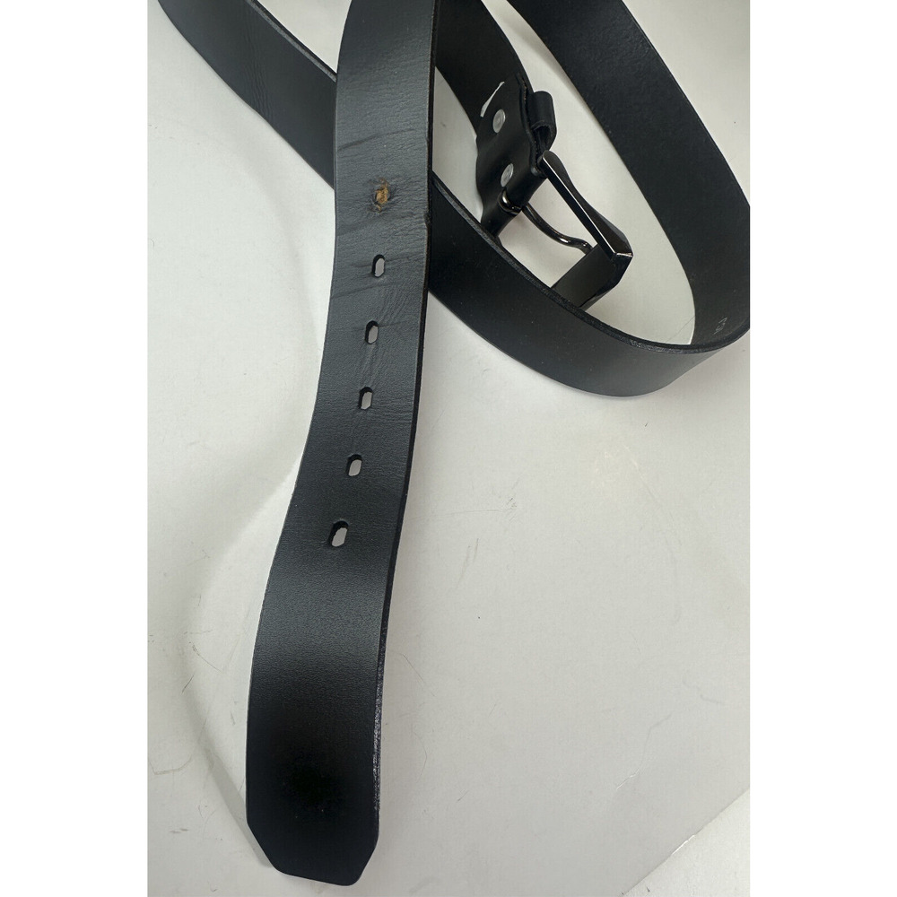 Levi's 100% Genuine Leather Belt in Smooth Leather Black 17LV0204 Men's Size 44 - Picture 5 of 14
